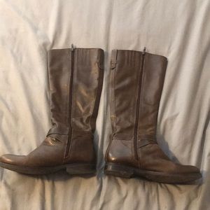 Brown boots